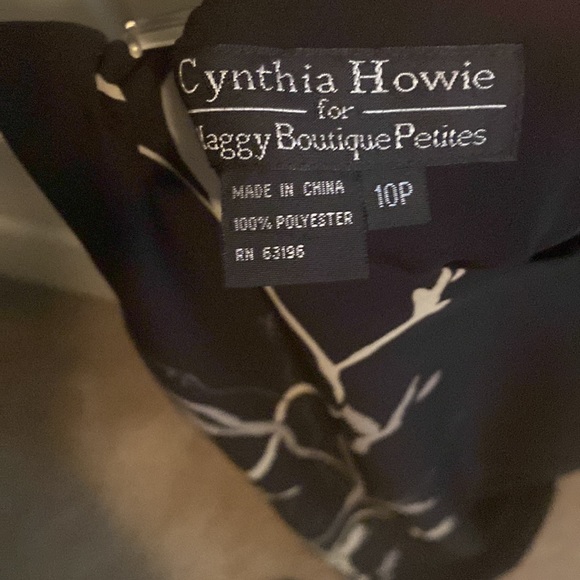 Blank sleeveless dress, size 10p - Picture 3 of 3